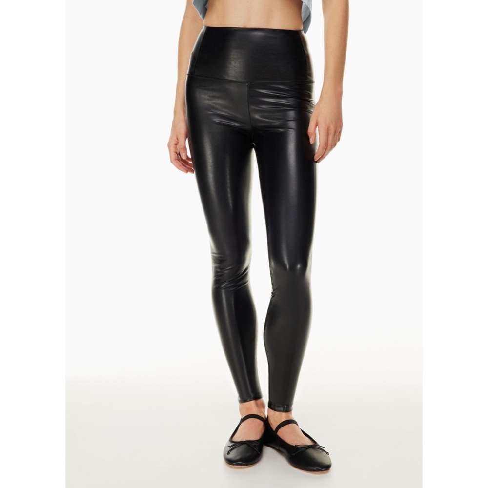 Aritzia Wilfred Free Daria Black High Waisted Vegan Leather Pants Size Small (S)